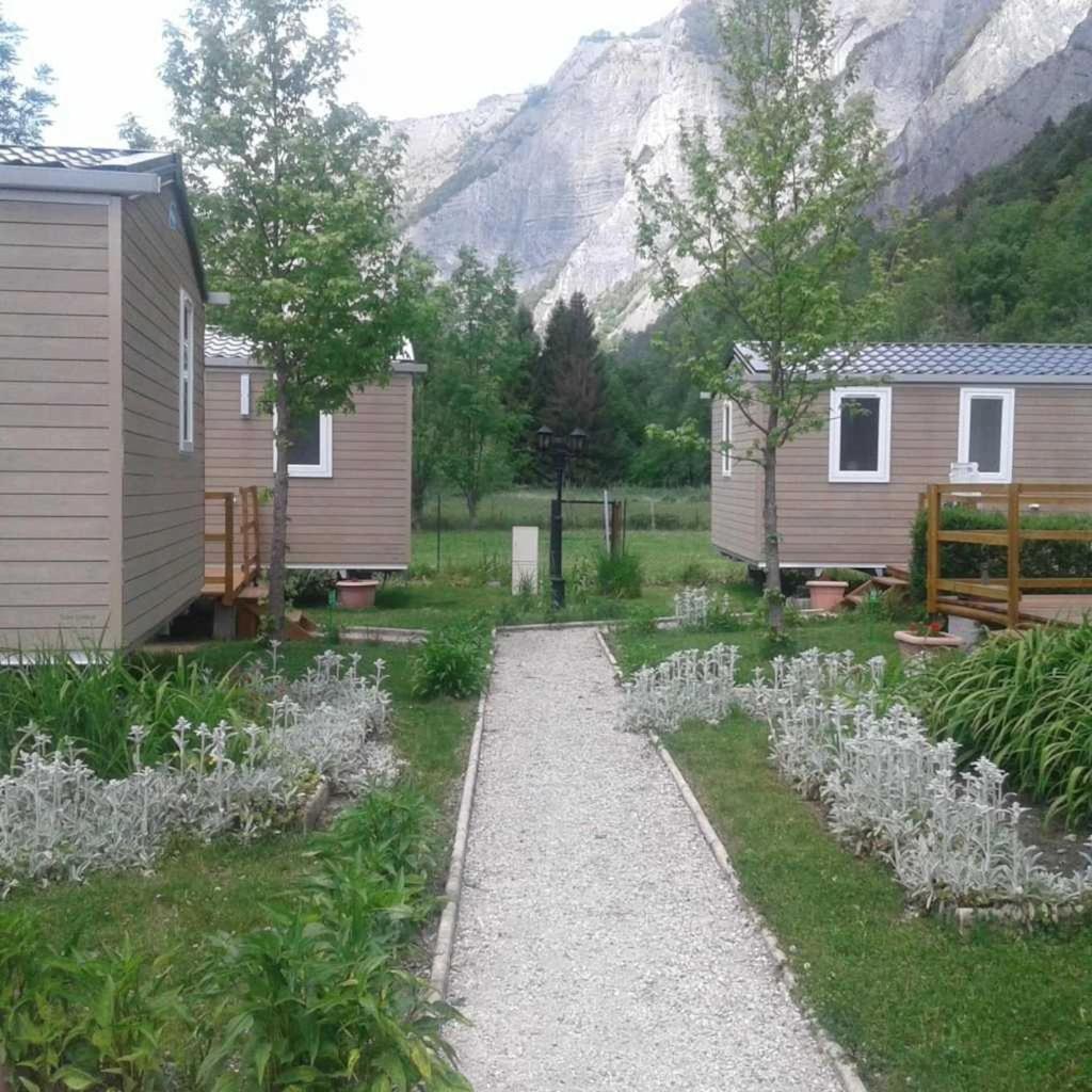Camping 5 Etoiles - Piscine - Eeceff เลอบูร์-เดอัวซ็อง ภายนอก รูปภาพ